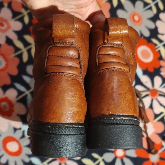 Justin Boots Ladies Tan Leather Lace-Up Boots - Picture 6 of 10